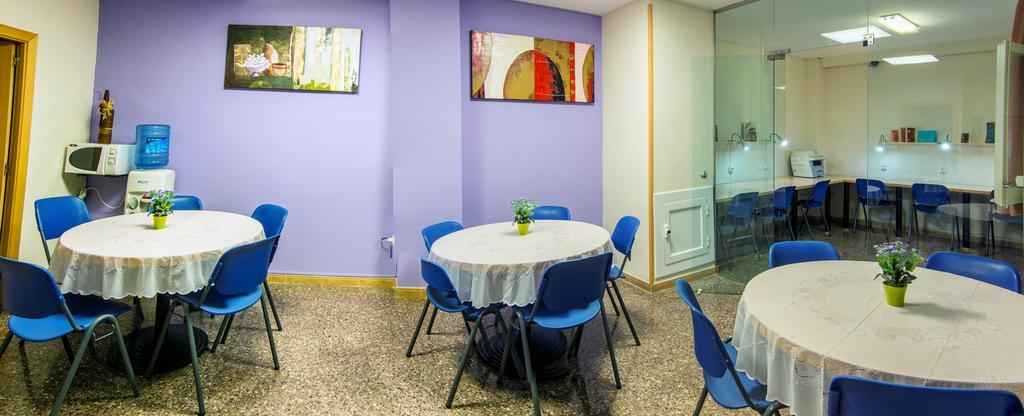 Residencia Sants Vandrehjem Barcelona Eksteriør billede