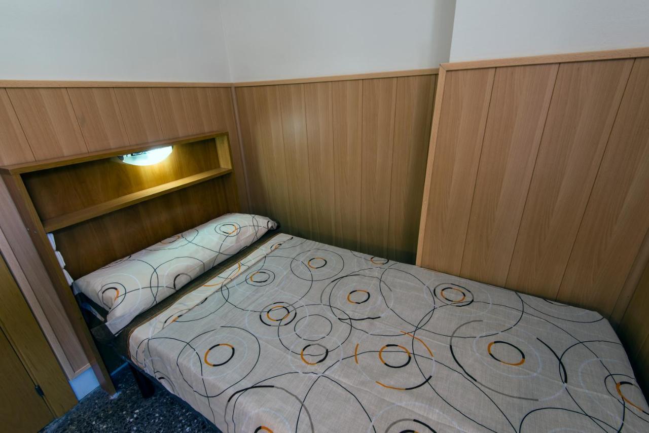 Residencia Sants Vandrehjem Barcelona Værelse billede